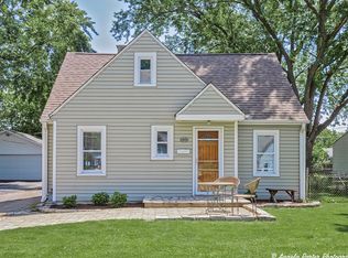 1313 Pine Grove Ave, Round Lake Beach, IL 60073