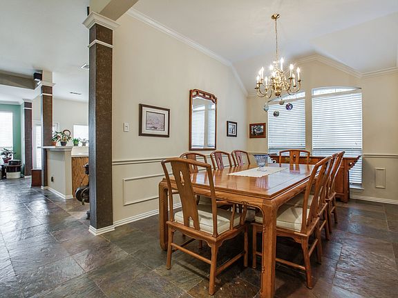 5th image of 2802 Glen Hollow Dr