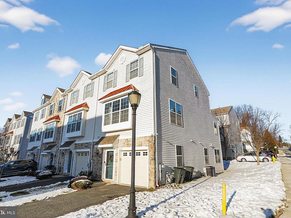 1st image of 4138 Sophia Ln
