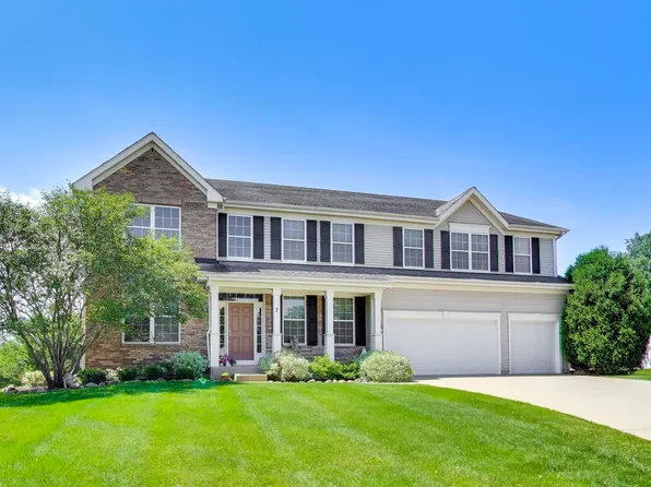 7 Fairhaven Ct, Lake In The Hills, IL 60156