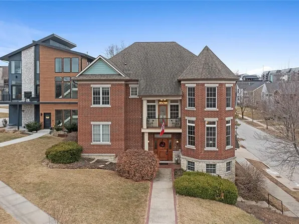 1301 E 24th St, Kansas City, MO 64108