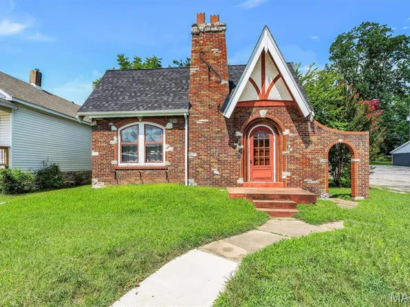 810 N Main St, De Soto, MO 63020