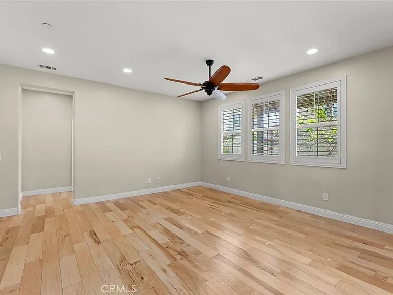 27425 Blackstone Rd — Photo 6