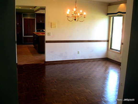 5th image of 625 Rosewood Dr