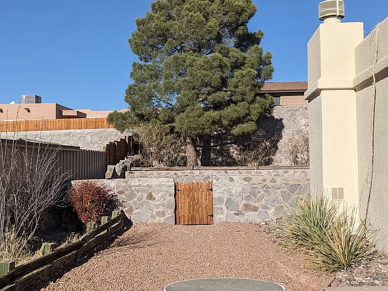 Fenced side yard