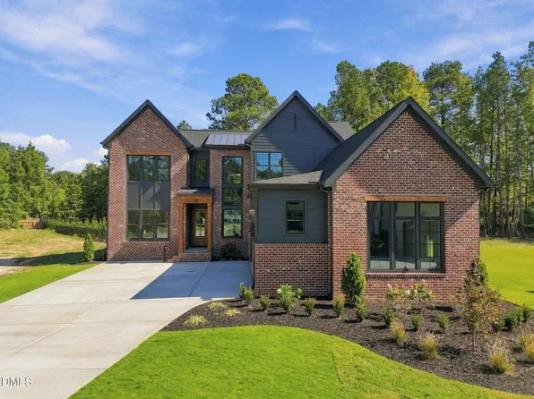 10 Geranium Dr, Youngsville, NC 27596