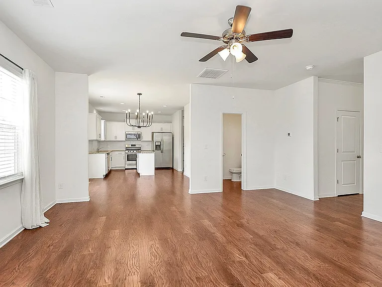 181 Atwater Landing Dr — Photo 9