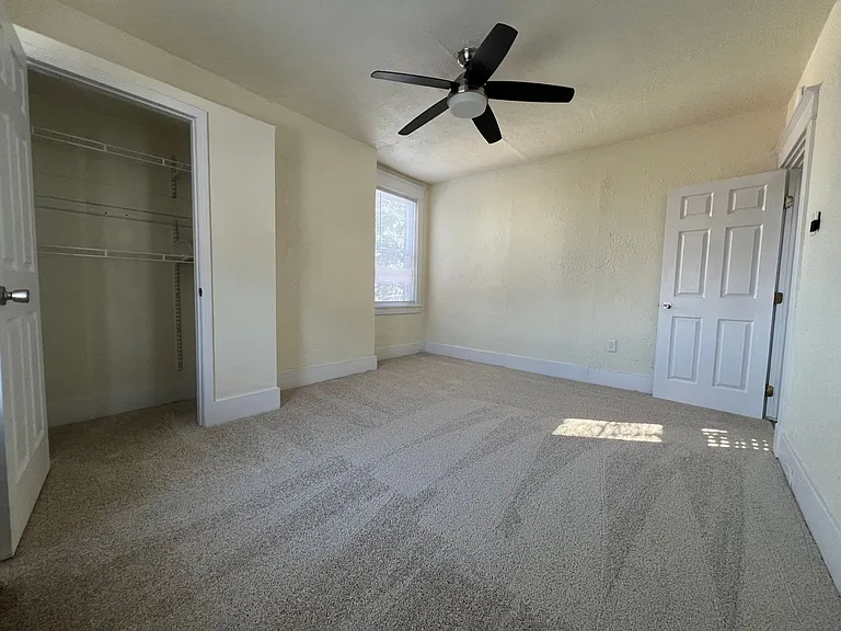 410 Parkwood Rd — Photo 26