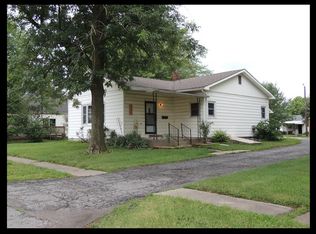211 Pace St, Macon, MO 63552