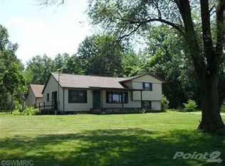 945 Leet Rd, Niles, MI 49120