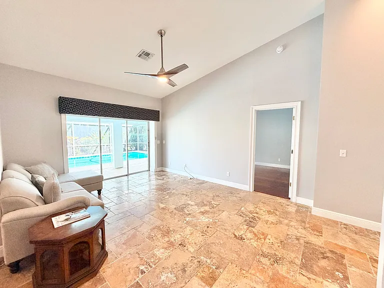 6642 Middlesex Pl — Photo 10
