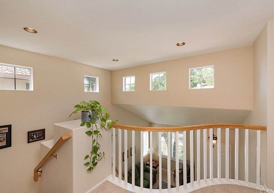 1st image of 8370 E Meadowgate Dr