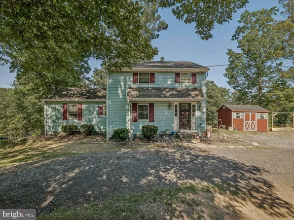 516 Tanglewood Dr, Old Fields, WV 26845