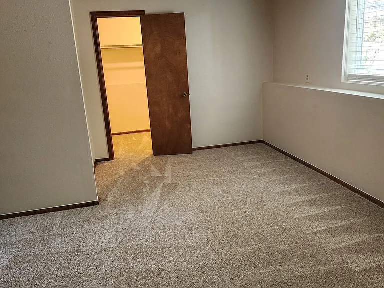 2730 Bluegrass Dr — Photo 30