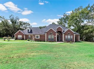 2009 Pinewood Dr, Bryan, TX 77807