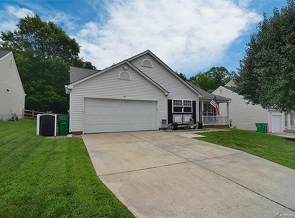 3rd image of 2117 Mallard Green Pl