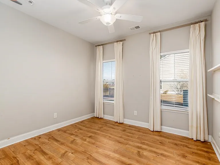 1208 Ficus Dr — Photo 15