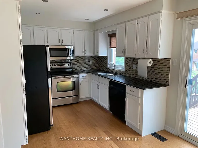 2710 Harewood Ct — Photo 5