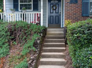 221 Quail Run, Roswell, GA 30076