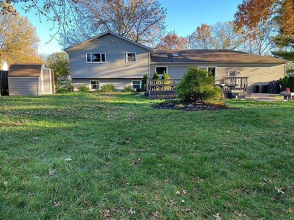 2nd image of 669 Brenton Pl