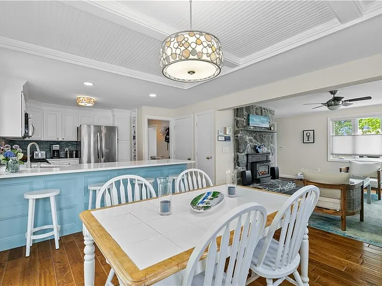 59 Berkley Ave — Photo 6