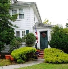 2nd image of 78 Nassau Ave