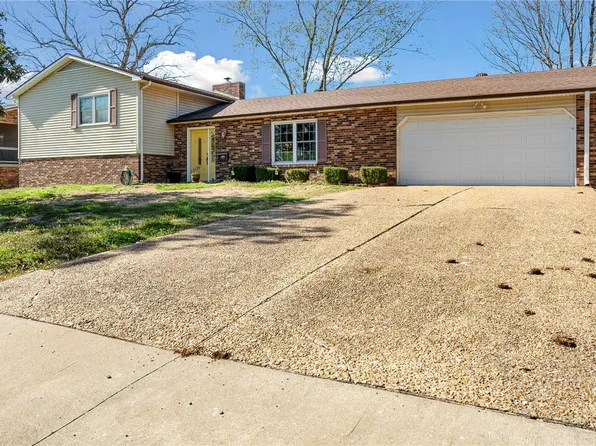 350 Wheeler Dr, Scott City, MO 63780