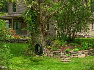 8 Interlaken Rd, Stockbridge, MA 01262