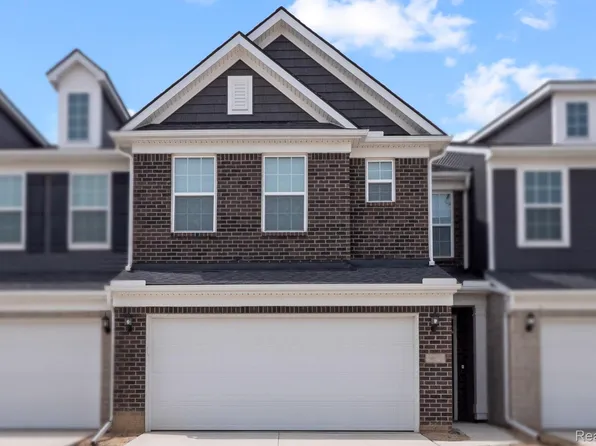 1461 Superior Dr, Milford, MI 48381