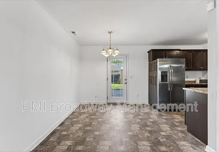 837 Shelton Cir — Photo 19