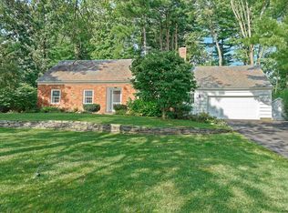 883 Inman Rd, Niskayuna, NY 12309