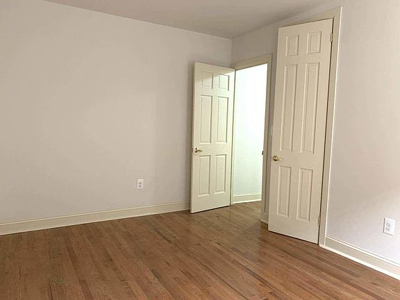 3rd image of 3521 Dekalb Ave APT B52