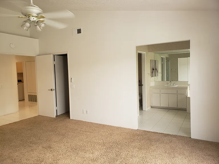 136 Desert Falls Dr E — Photo 19