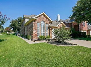 2001 Stonecourt Dr, Bedford, TX 76021
