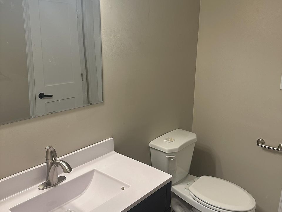 1st image of 1515 E Iron Ave