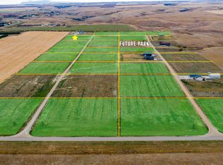 683 Harmony Loop, Hazen, ND 58545