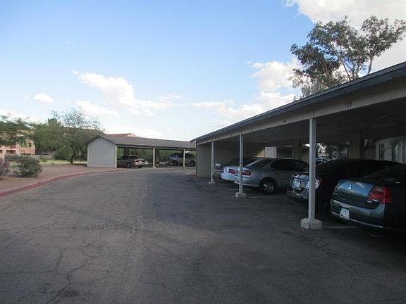 5th image of 5624 S Wood Crest Dr