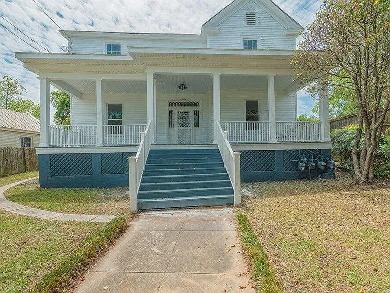 2158 Broad St #C — Photo 1