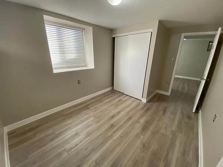 385 E 6th Ave #1 — Photo 5