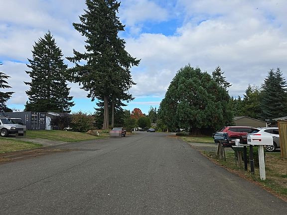 5th image of 318 Cedar Ct