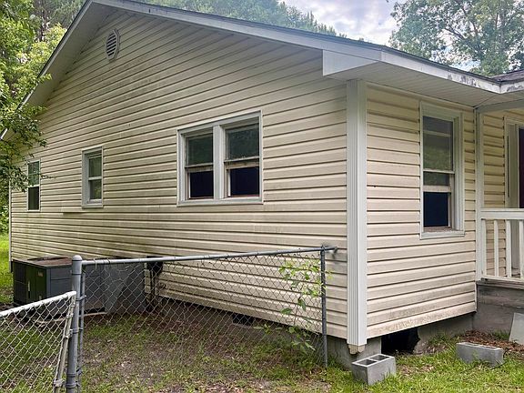 4th image of 96 Cody Ln