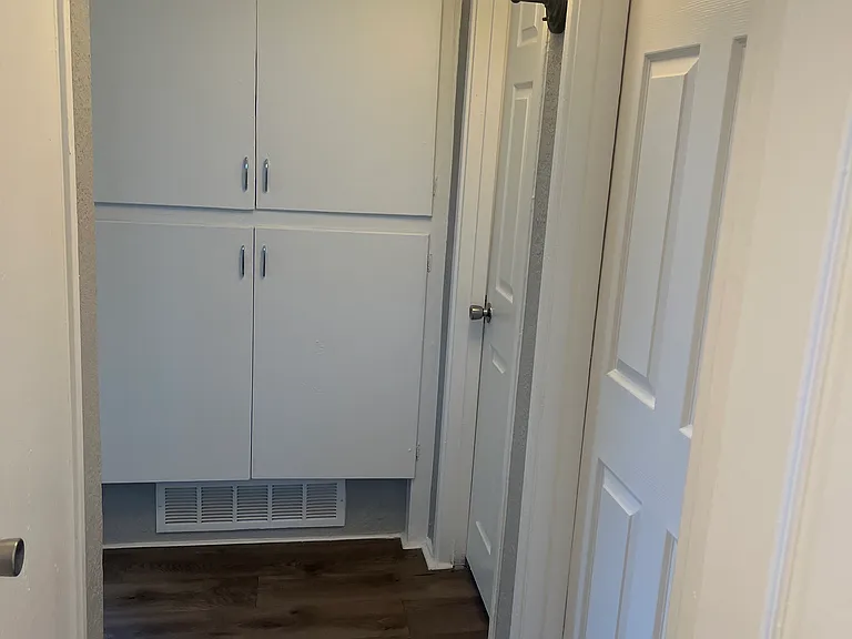 1240 Russell Blvd — Photo 13