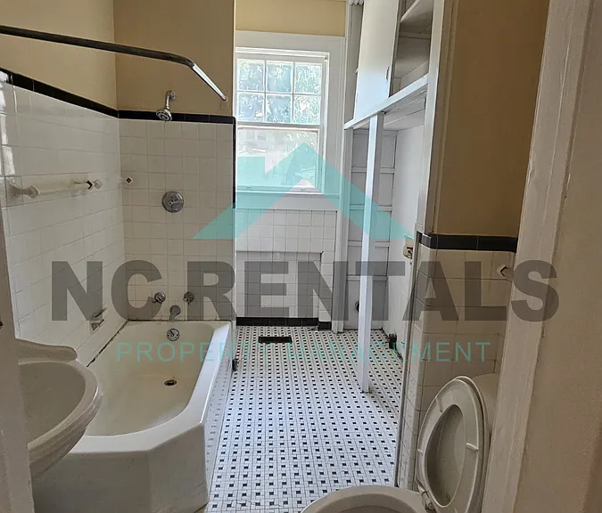 521 Park Pl — Photo 16