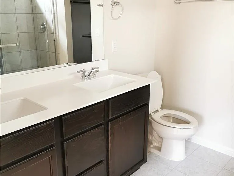 10504 Alemoor Dr — Photo 12