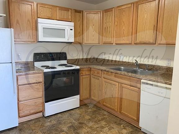 3rd image of 1248 Holden Dr