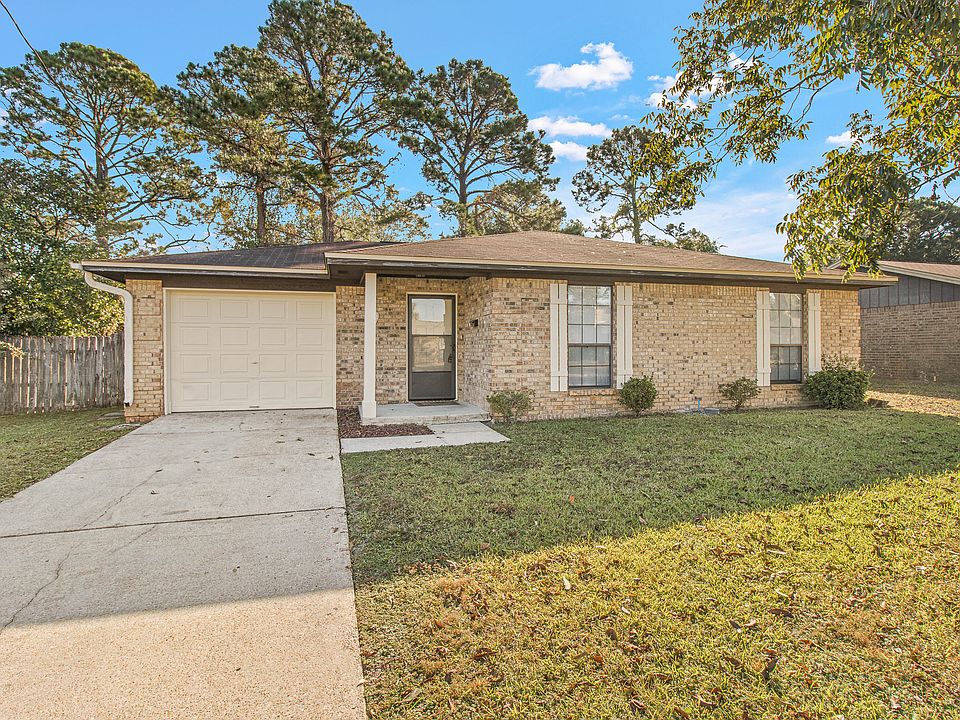 1st image of 840 Amberwood Dr