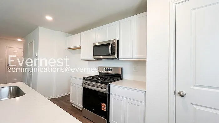 4247 Paprika Grv — Photo 6