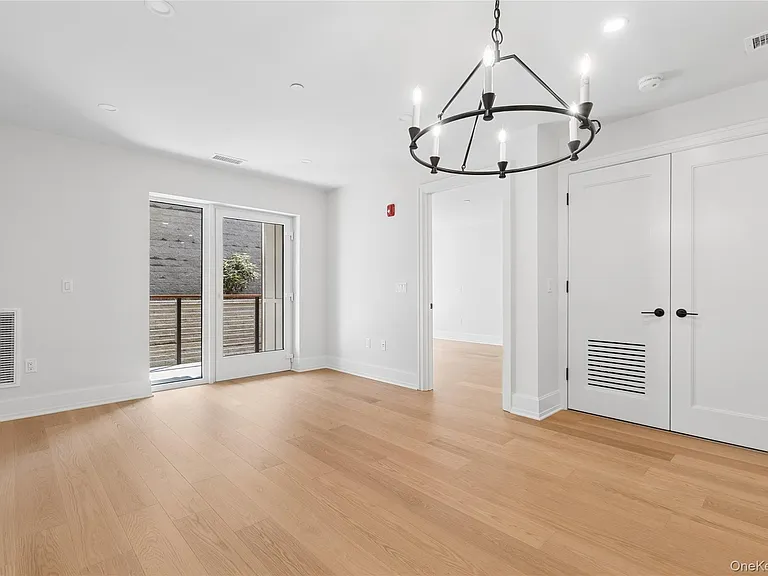 25 S Riverside Ave #207 — Photo 11