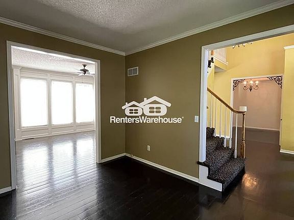 5th image of 14008 Linden St