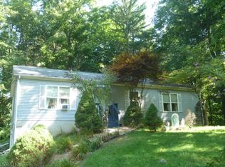 517 Townsbury Rd, Great Meadows, NJ 07838